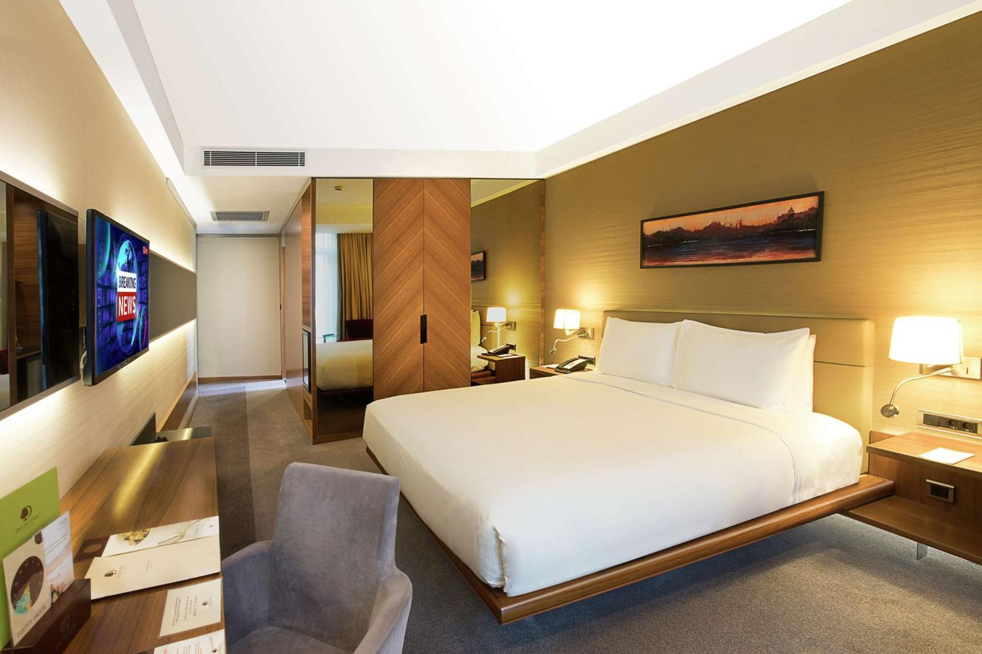 Doubletree By Hilton - Old Town Hotel 5*